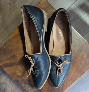 Bueno Baja leather flat loafers